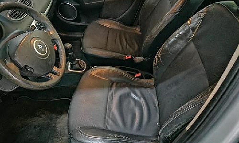 Renault Clio 1.2 16V...