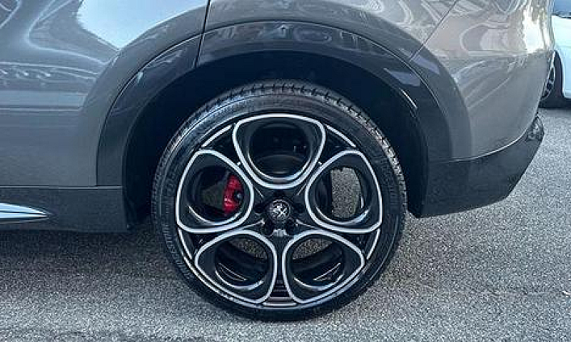 Alfa Romeo Tonale 1....