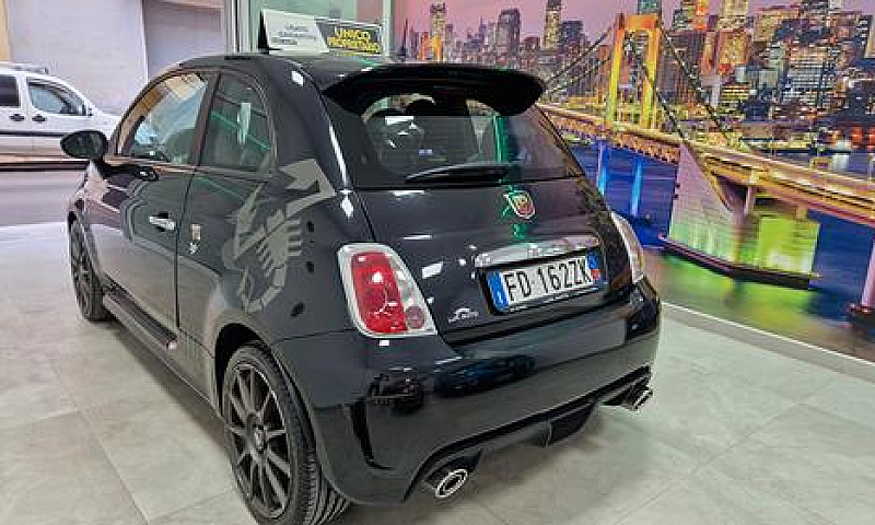 Abarth 595 1.4 Turbo...