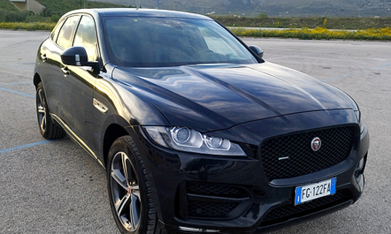 Jaguar F-Pace R Spor...