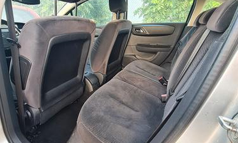 Citroen C4 1.6 Hdi -...