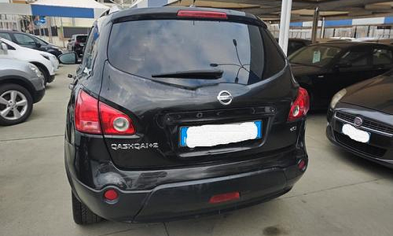 Nissan Qashqai+2...