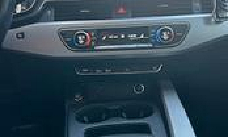 Audi A4 Business Adv...
