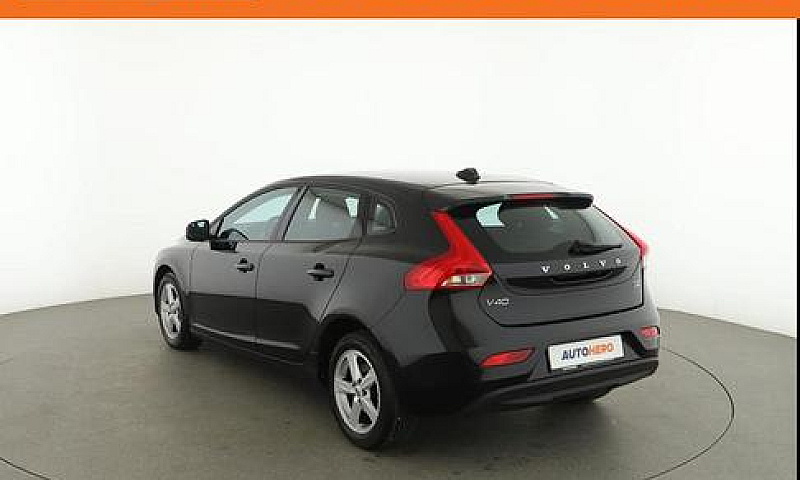 Volvo V40 D2 Kinetic...
