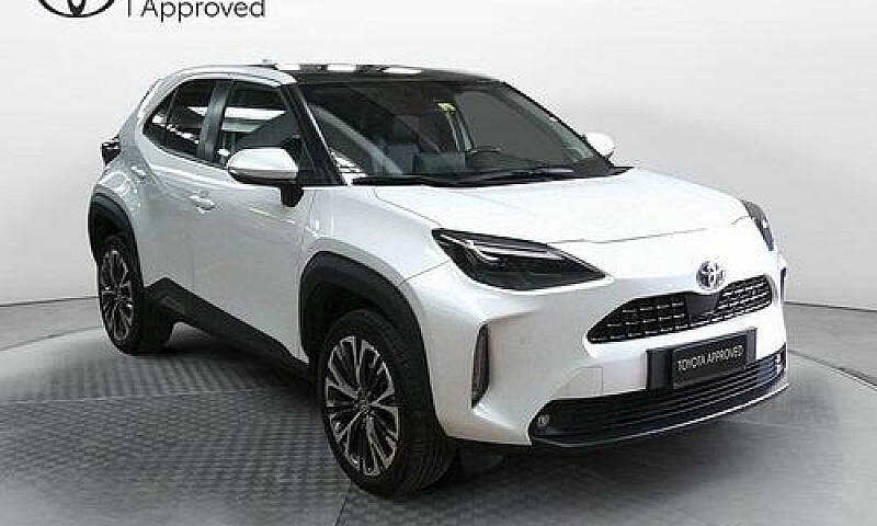 Toyota Yaris Cross 1...