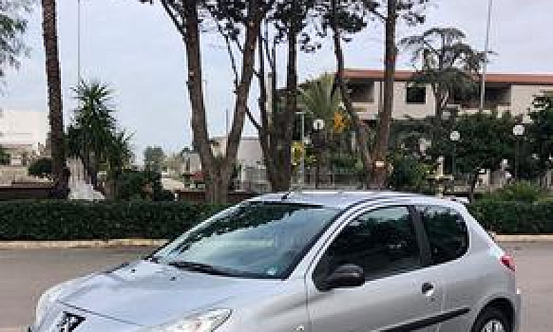 Peugeot 206 Plus 1.1...
