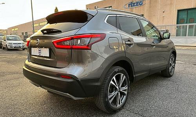 Nissan Qashqai 1.3 D...