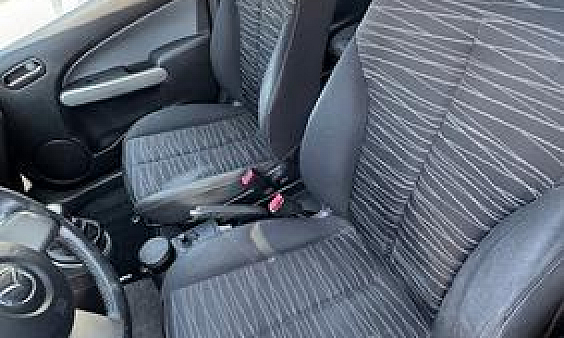 Mazda 2 Mazda2 1.3 1...