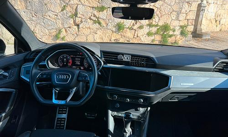Audi Q3 35Tdi S-Line...