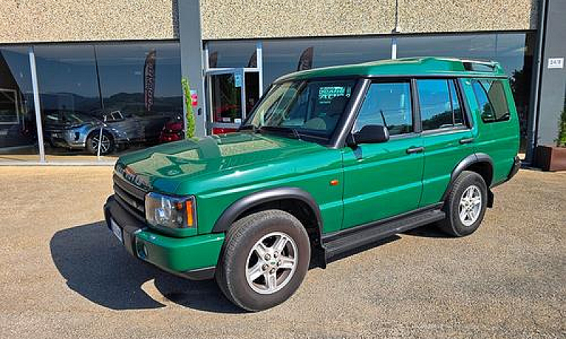 Land Rover Discovery...