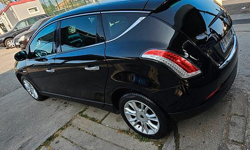 Lancia Delta 1.6 Mjt...