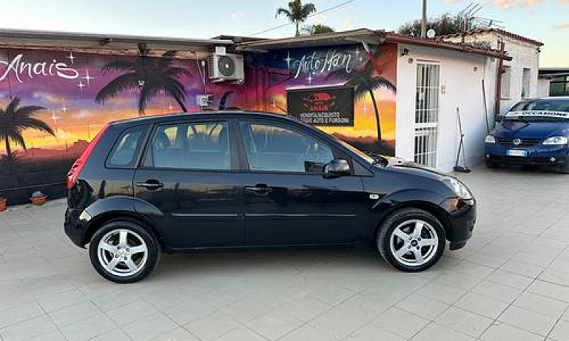 Ford Fiesta 1.4 Tdci...