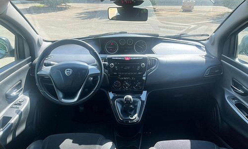 Lancia Y 1.3 Diesel...
