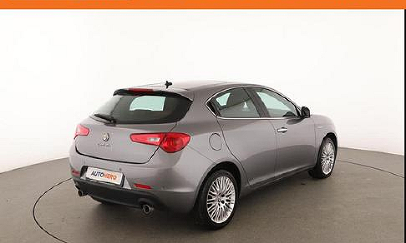 Alfa Romeo Giulietta...