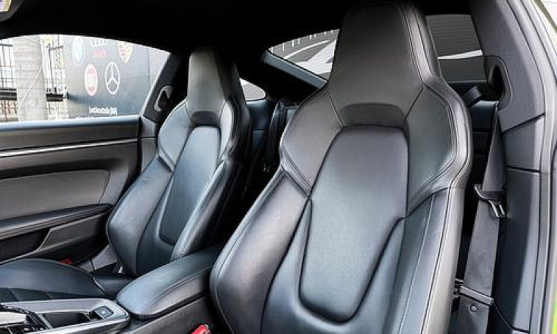 Porsche 911 992 Coup...