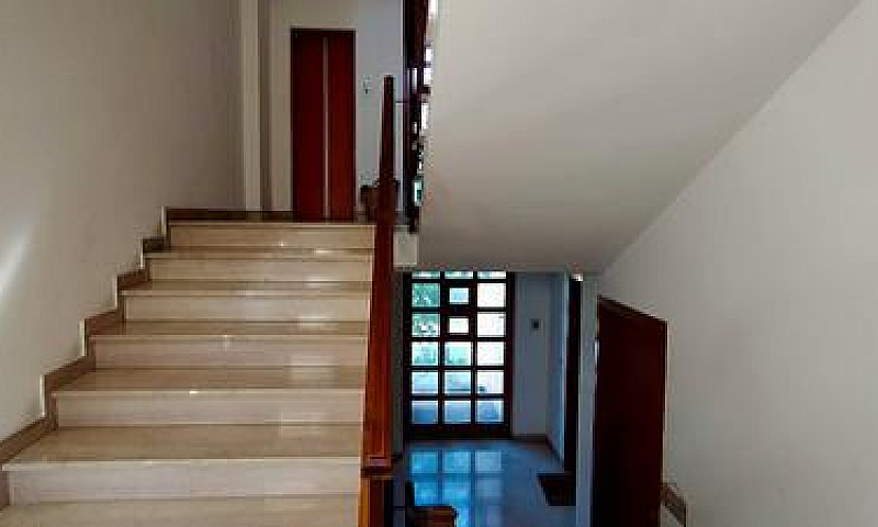 Ampio Appartamento C...