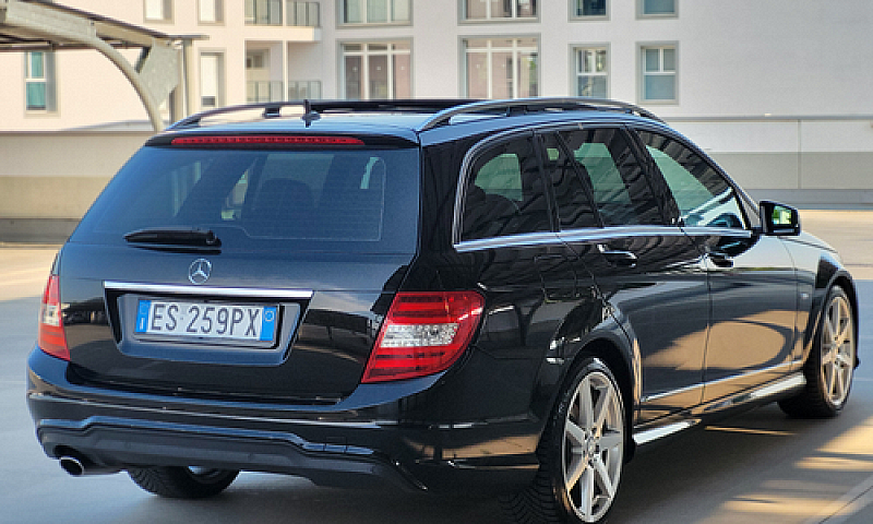 Mercedes C250 4Matic...