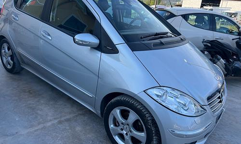 Mercedes-Benz A 180 ...
