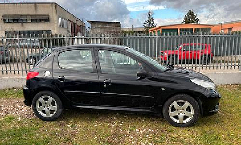 Peugeot 206 Plus 1.4...