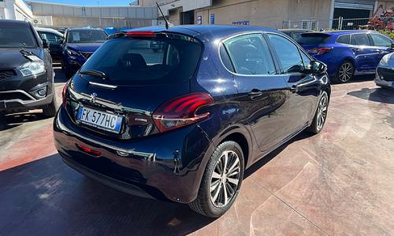 Peugeot 208 Puretech...