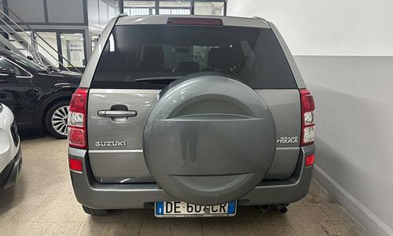 Suzuki Gran Vitara 1...