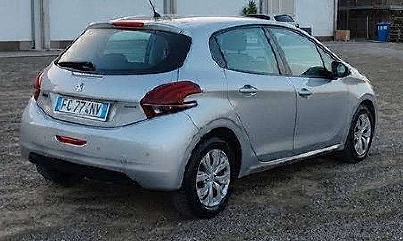 Peugeot 208 Bluehdi ...
