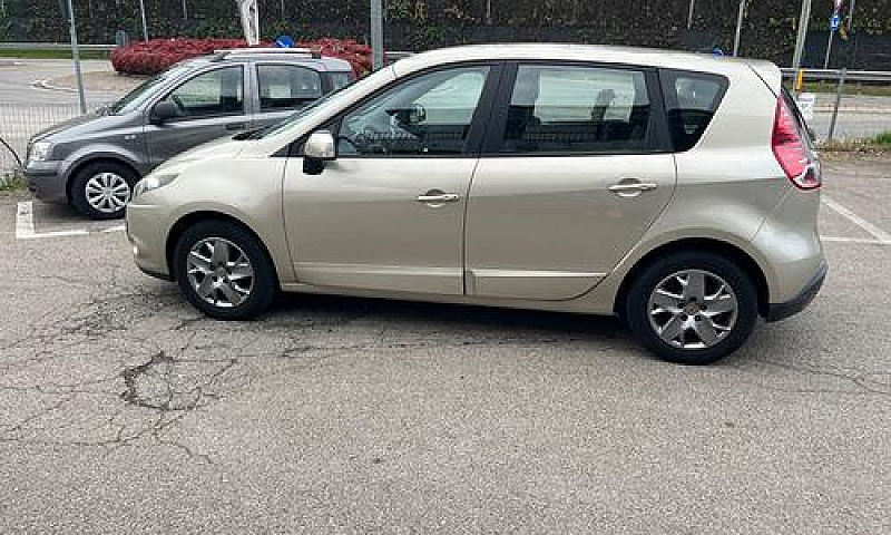 Renault Scenic/1.6Hd...