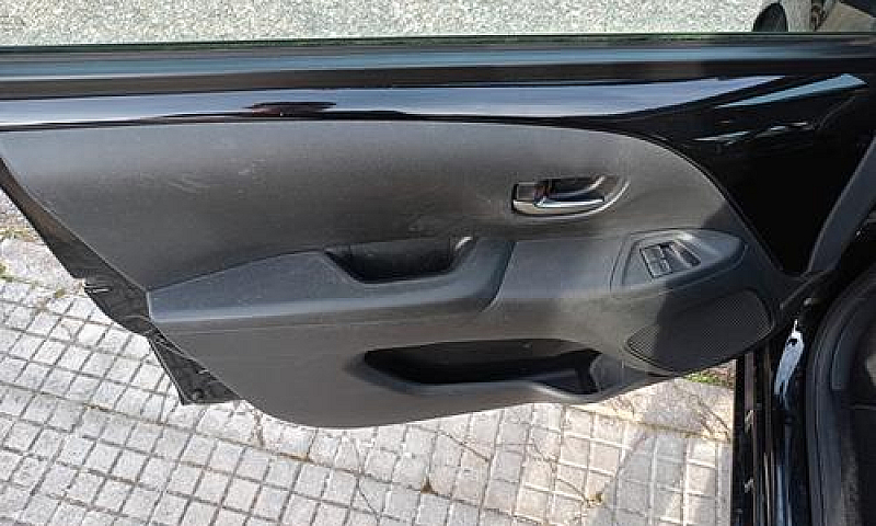 Toyota Aygo 12000Km ...