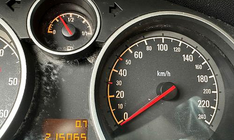 Opel Zafira 1.9 Cdti...