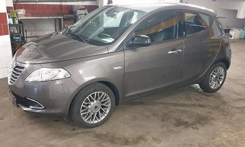 Lancia Y - 2012 Full...