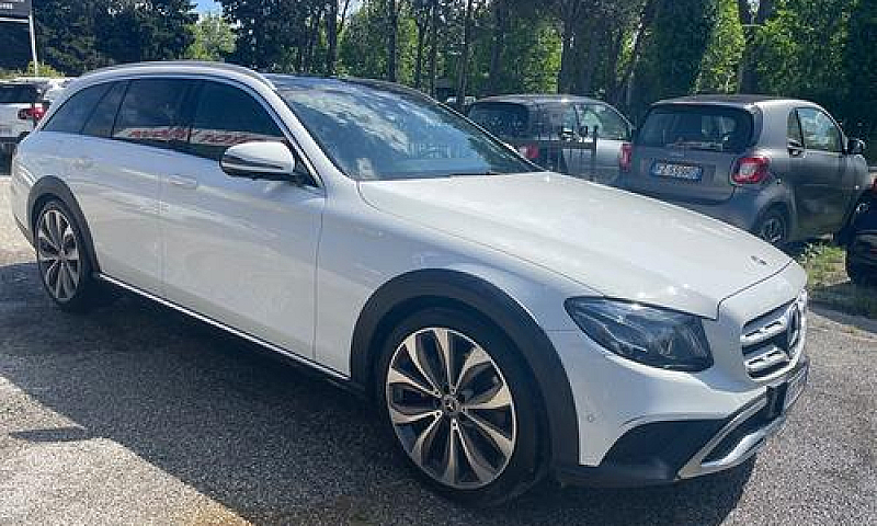 Mercedes-Benz E 220 ...
