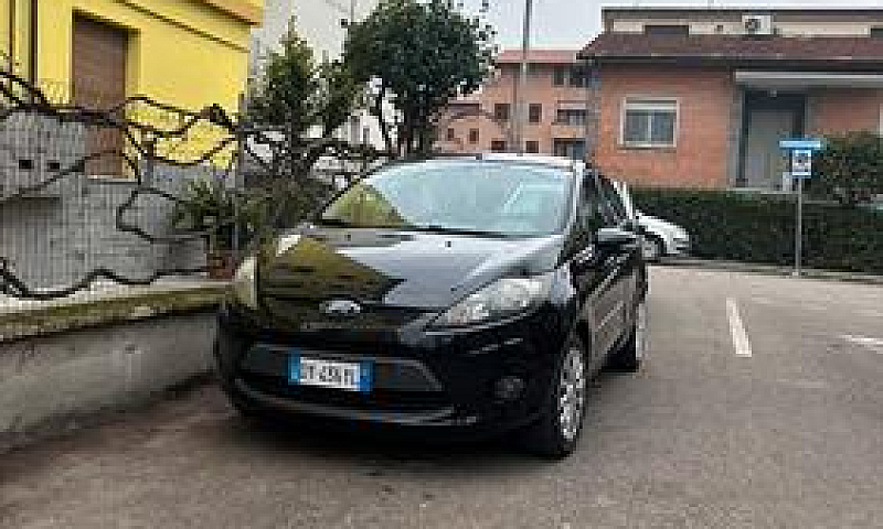 Ford Fiesta 1.4 Benz...