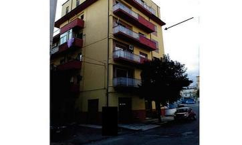 Appartamento Con Gar...