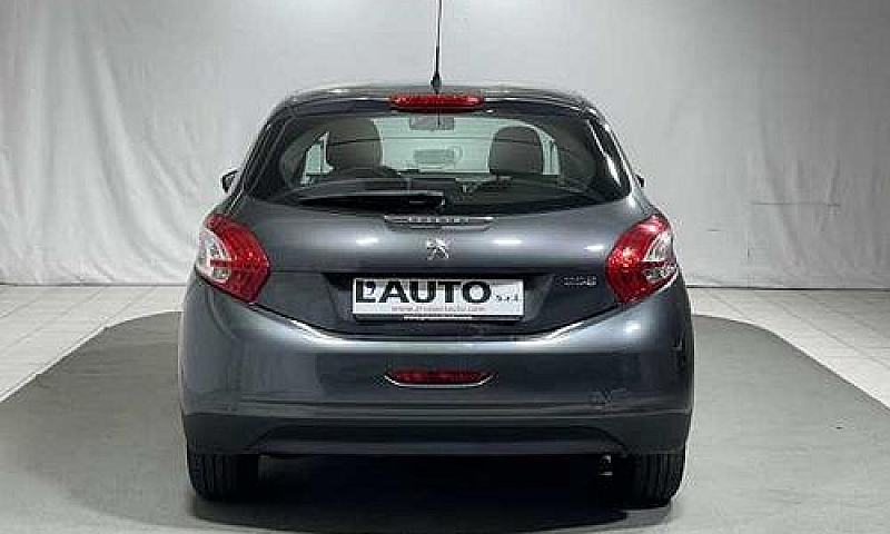 Peugeot 208 1.4 Vti ...