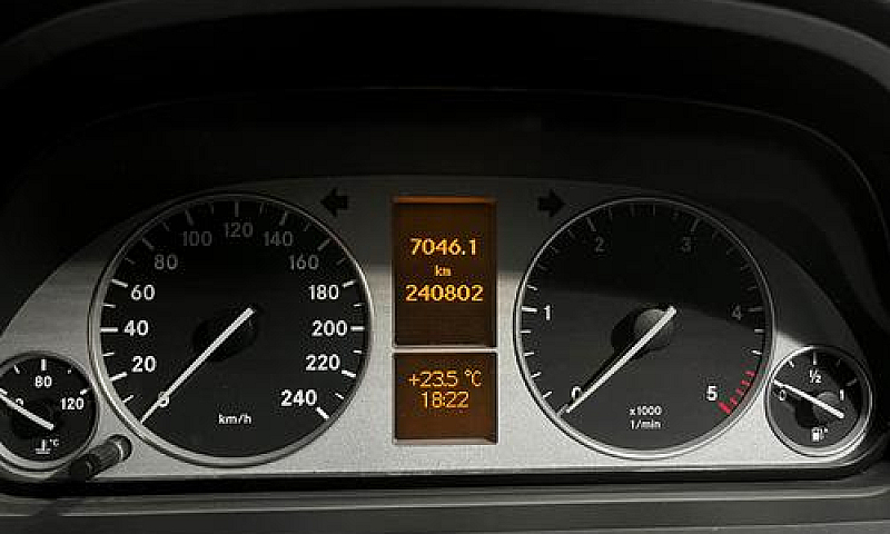 Mercedes Classe B (T...
