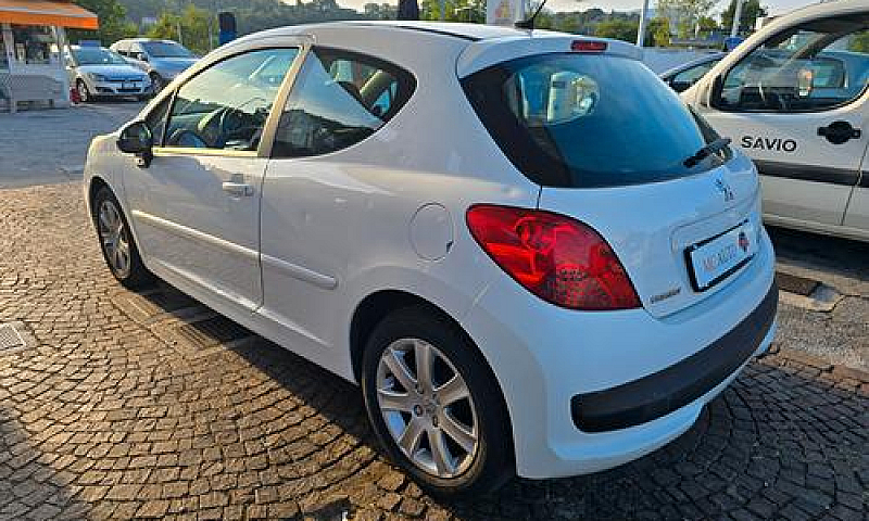 Peugeot 207 1.6 Hdi ...