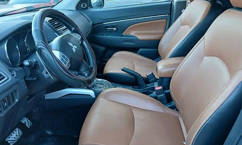 Mitsubishi Outlander...