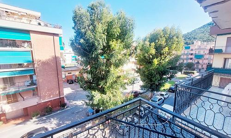 500 Metri Mare Zona ...