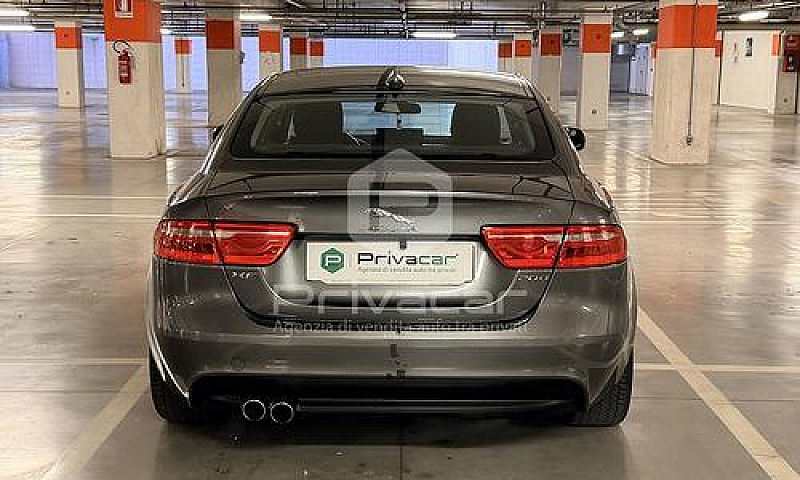 Jaguar Xe 2.0 D Turb...