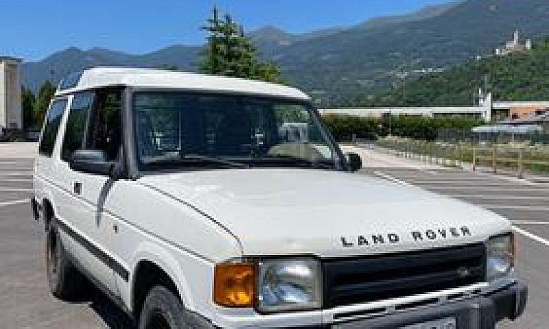 Land Rover Discovery...