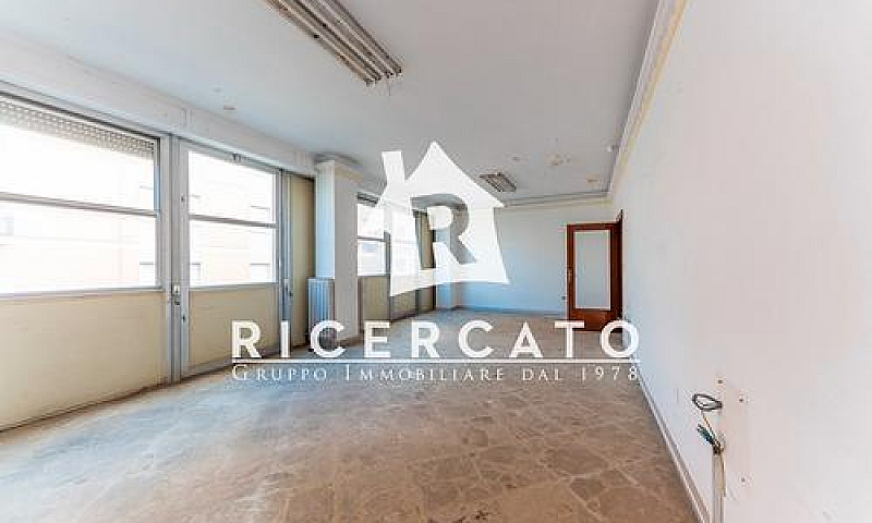 Ampio Appartamento I...