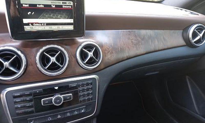 Mercedes Gla (H247)...