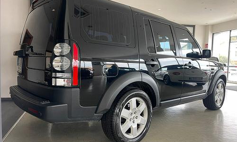 Land Rover Discovery...