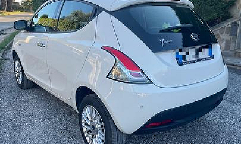 Lancia Ypsilon Ecoch...