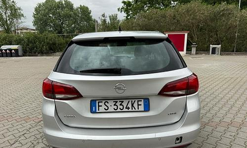 Opel Astra 1.6 Cdti ...