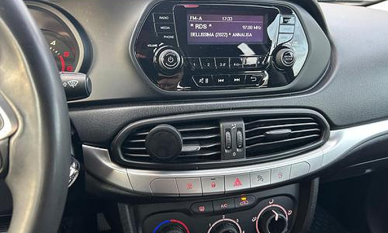 Fiat Tipo 2017 Hatch...