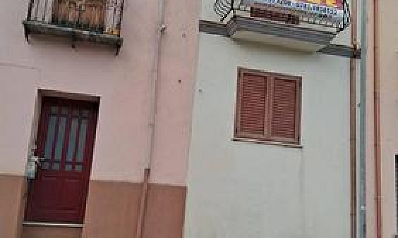 Appartamento Via Lus...