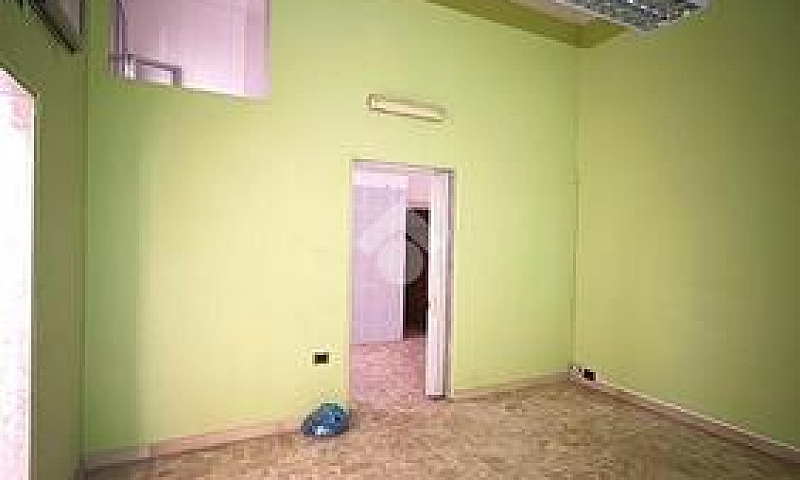 2 Locali A Barletta...