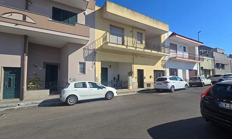 Spaziosa Abitazione ...