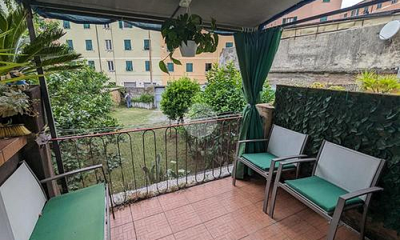 3 Locali A Genova...